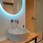 Stone Aroma Vokamvilias نساكيون